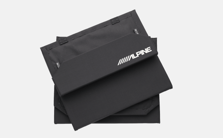 持ち運び可能な設計!キャリーバッグ付属