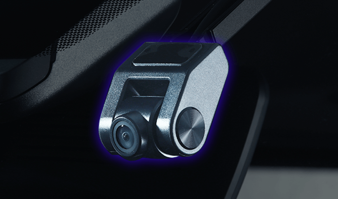 フロントカメラ内蔵GPSアンテナ